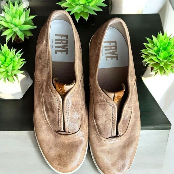 Frye Women’s Fine Leather Split-Top Flats / SZ: 9.5 - Picture 5 of 9